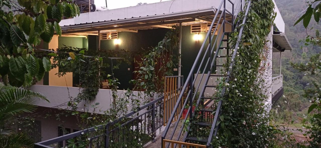 Riverbench Homestay Munnar, Anaviratty Экстерьер фото